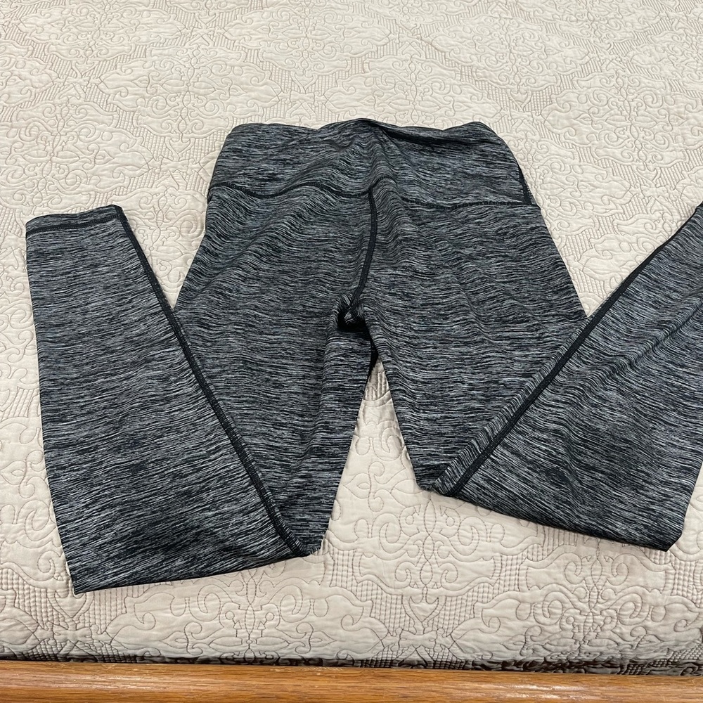 Victoria’s Secret VSX sport leggings